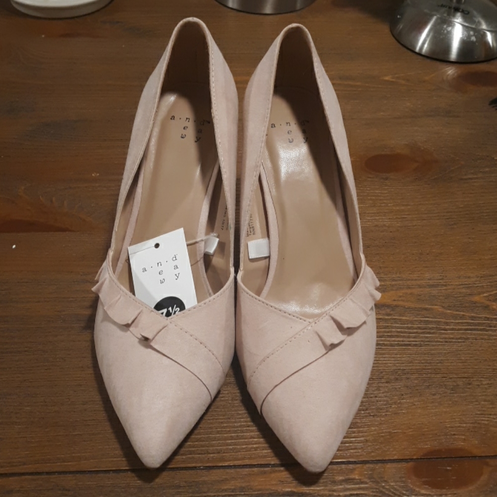Womens Shoes